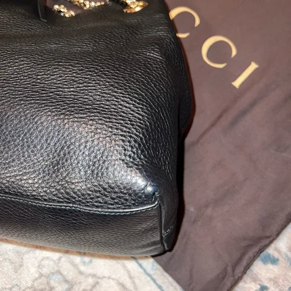 Gucci Soho Medium Black Double Leather Chain Shoulder Bag Tote
Black Gold - Picture 11 of 16
